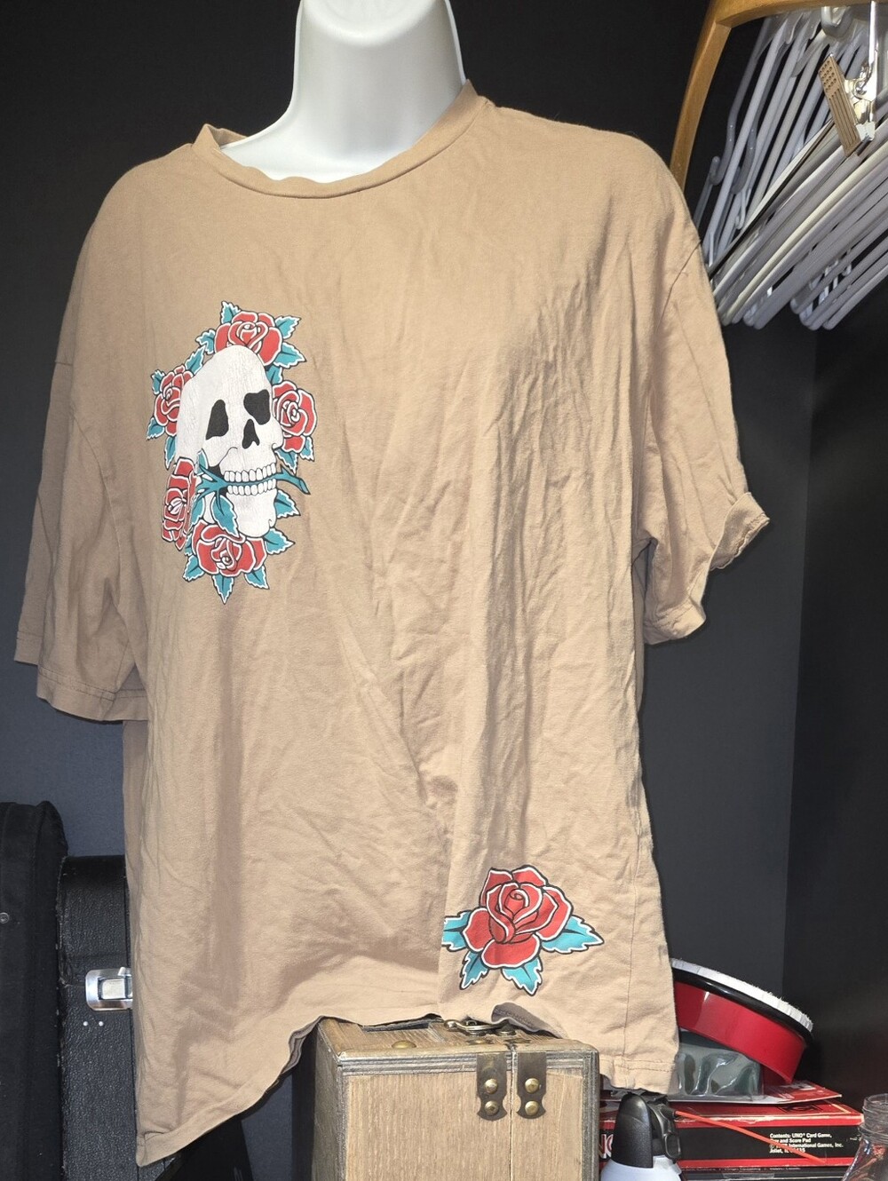Eighty Eight Brand Skull Rose Graphic Tee Tan Beige Loose Fit Large